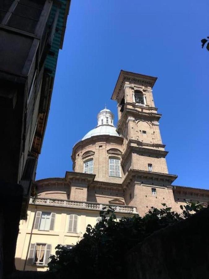 Tourinturin Appartamento In Torino Centro Turim Exterior foto